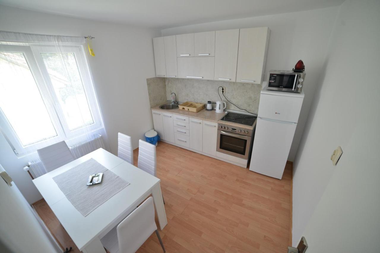 Apartmani Mv Užice Buitenkant foto